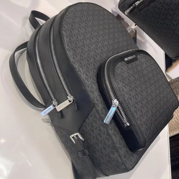 Michael Kors Jaycee Large Zip Pocket Backpack Black - Picture 7 of 16